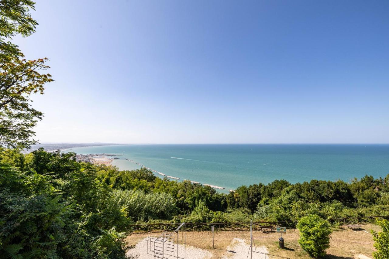 La Finestra Sul Mare - Appartamento Con Vista Gabicce Mare Esterno foto