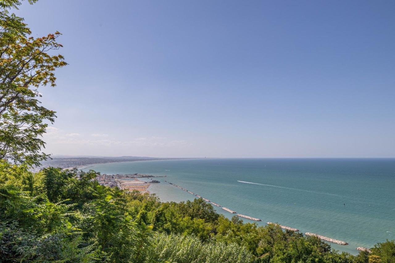 La Finestra Sul Mare - Appartamento Con Vista Gabicce Mare Esterno foto